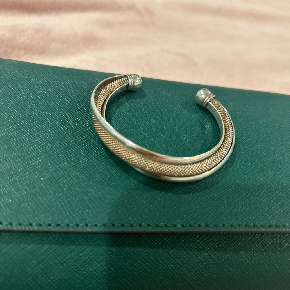 Tiffany & Co Polished Sterling Silver And Mesh Twist Cuff Bracelet 37.5 Grams - Picture 4 of 10